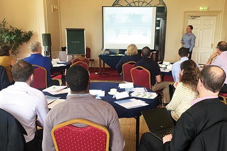 Eminent experts lead decon seminar