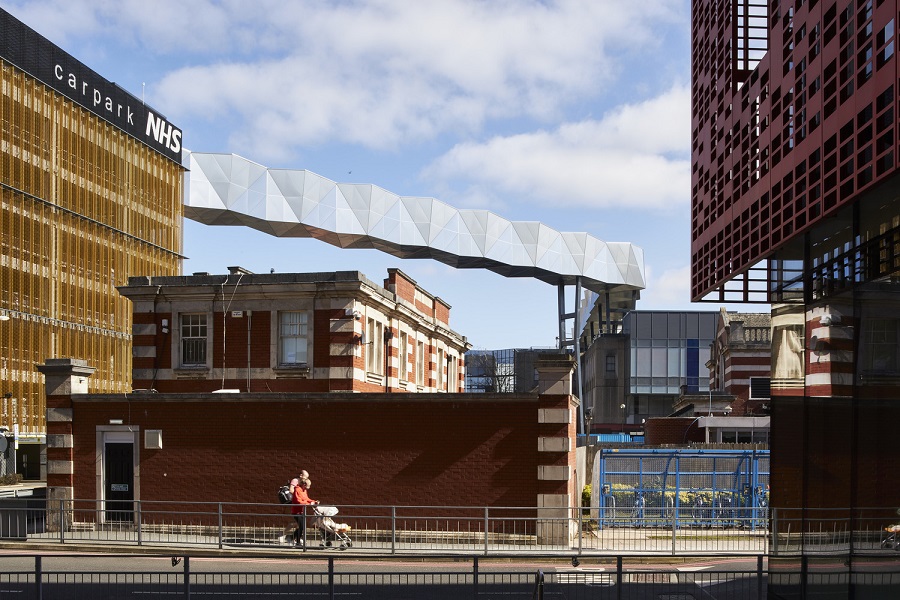 Hospital ‘corridor in the sky’ completed