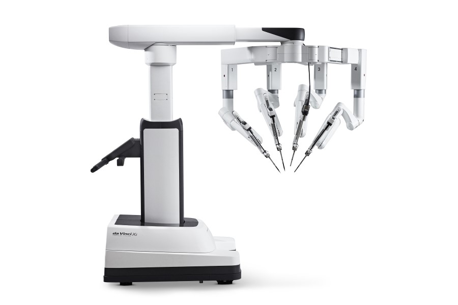 Surrey hospital welcomes first da Vinci surgical robot